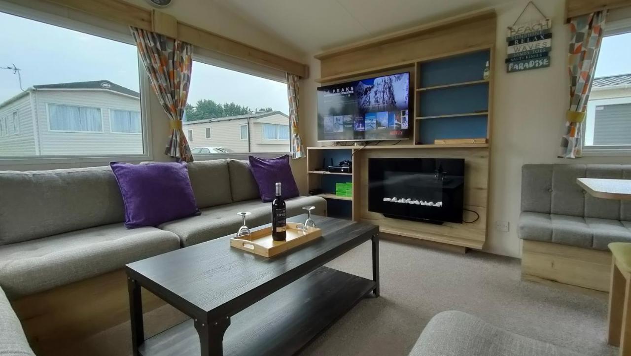 3 Bedroom Stylish Caravan - Vans With Business Sign Not Allowed Port Seton Eksteriør bilde